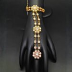 Classic Gold-Tone Hathpan